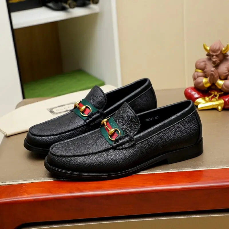 gucci oxfords chaussures pour homme s_12437741